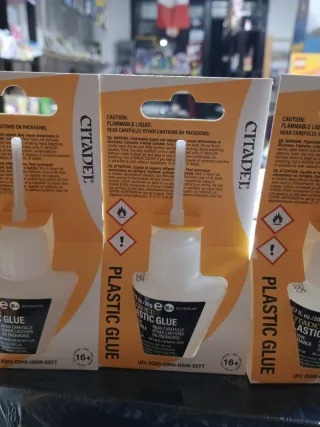 Warhammer - Citadel Plastic Glue- × 3