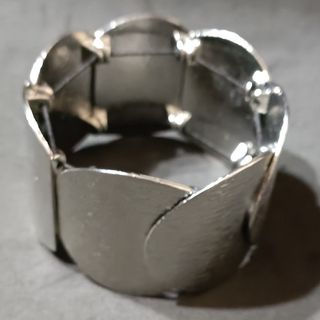 PULSERA BRAZALETE PLATEADA ANCHA Y AROS CEPILLADOS