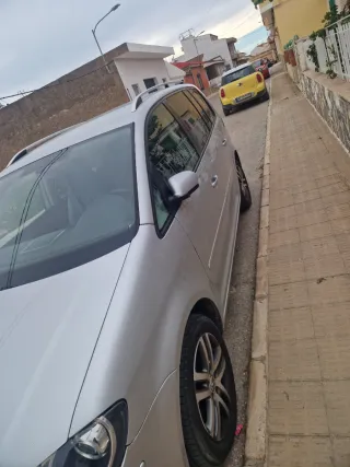 Volkswagen Touran 2009 105 1900 caballos