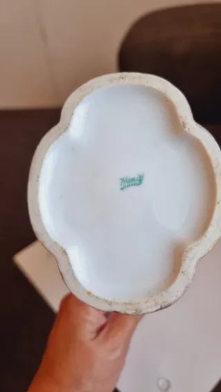 Lechera antigua porcelana pintada a mano