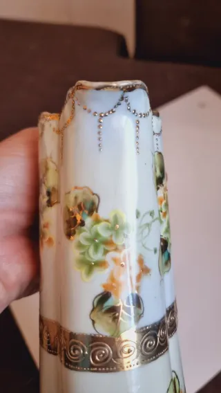 Lechera antigua porcelana pintada a mano