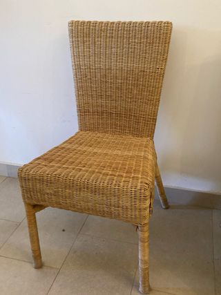9 Sillas de Mimbre