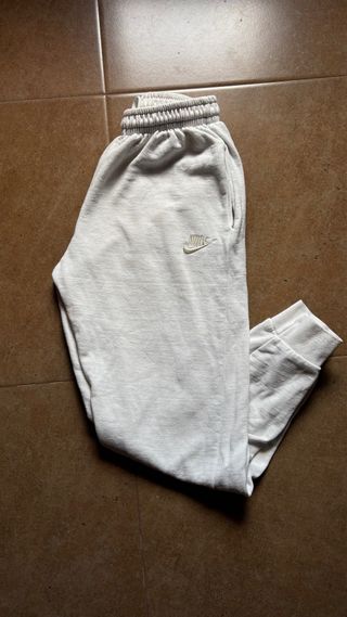 Pantalón chándal Nike beige