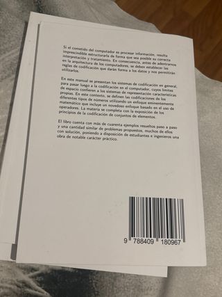 Arquitectura de Computadores. Principios, imple...