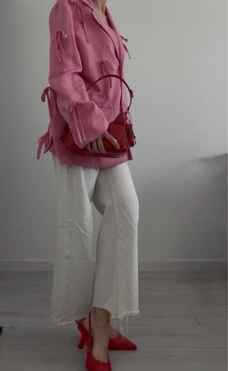 Blazer rosa con lazos