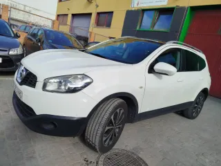 Nissan Qashqai+2 2011