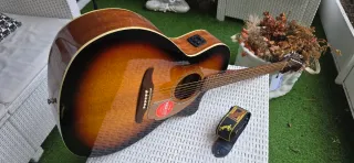 Guitarra Electroacústica Fender Newport