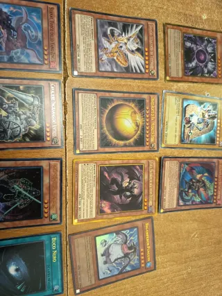 19 carte Yu-Gi-Oh! originali