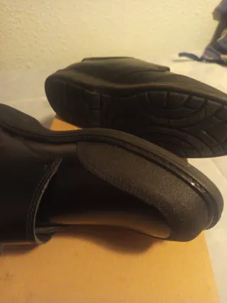 Zapatos Gorila Talla 38 Negros