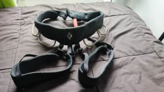 Arnes black Diamond+ cascos de regalo