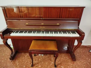 Piano Rönisch Leipzig Made in GDR