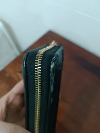 Cartera Guess Negra Tejida