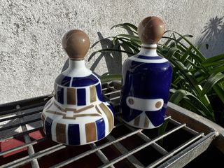 Pareja Antropomórfica de Botellas Boda Sargadelos