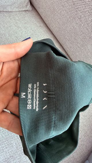 Top deportivo verde oscuro Born Living Yoga tallaM