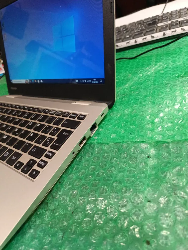 Portatile Toshiba Satellite L12-C