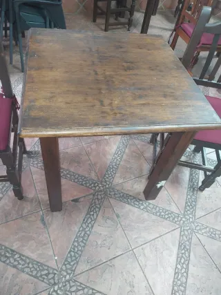 9 Mesas Madera Pino y 18 Sillas