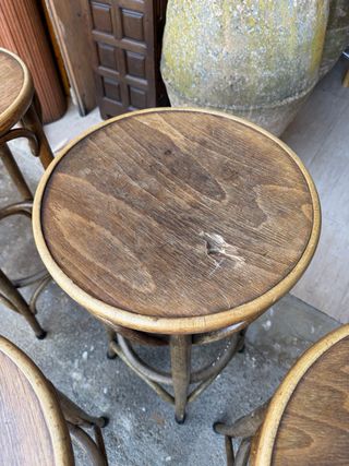 Sgabello in legno stile Thonet