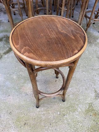 Sgabello in legno stile Thonet