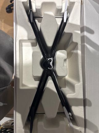 Dron Parrot Swing + Flypad