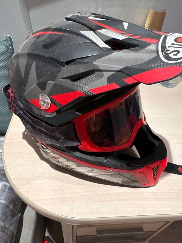 Casco Moto Cross con Gafas