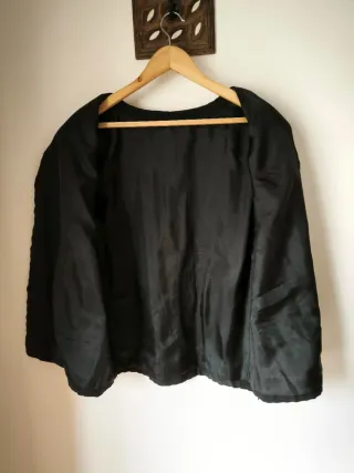 Conjunto Casaco e Saia Preto