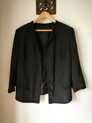 Conjunto Casaco e Saia Preto