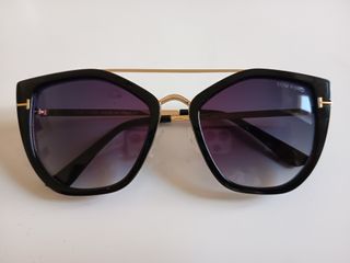 Gafas de sol Tom Ford mujer negras y moradas