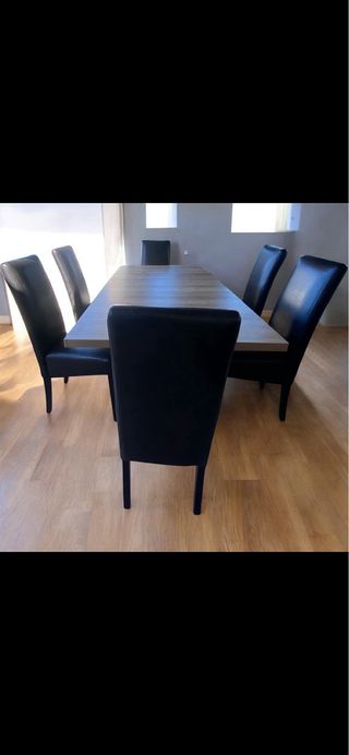 Mesa de comedor y 6 sillas
