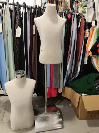 2 Maniquí infantil para ropa