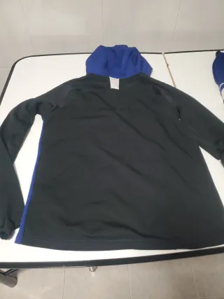 Conjunto deportivo Nike azul y negro