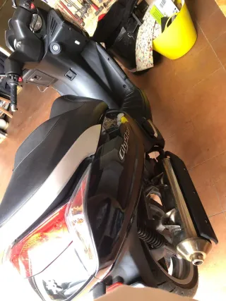 Peugeot Citystar 125cc Negra