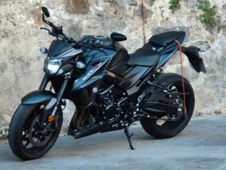 Suzuki GSX-S 750 (115cv Full)