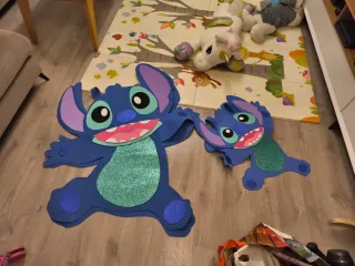 Disfraz gomaespuma Stich grande y pequeño