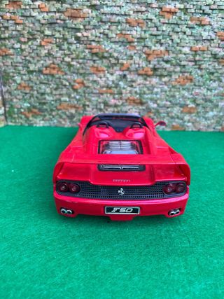 Ferrari F50 (1995) – Escala 1:18 – Bburago