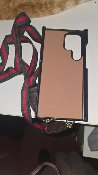 Funda Gucci Samsung S24 Ultra con Correa