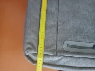 Mochila gris para PC grande