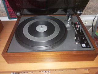 Tocadiscos APCO A 85 Made Switzerland