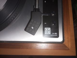 Tocadiscos APCO A 85 Made Switzerland