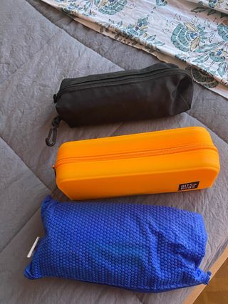 Estuches varios colores Negro de nike