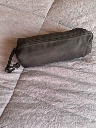 Estuches varios colores Negro de nike