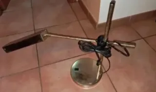 Lámpara Escritorio Vintage Dorada Metal