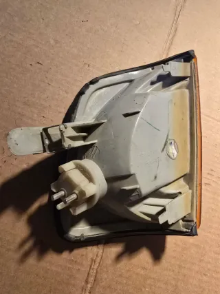 Intermitente Derecho Mercedes 190 W201 W124 TYC