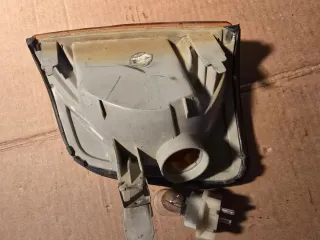 Intermitente Derecho Mercedes 190 W201 W124 TYC