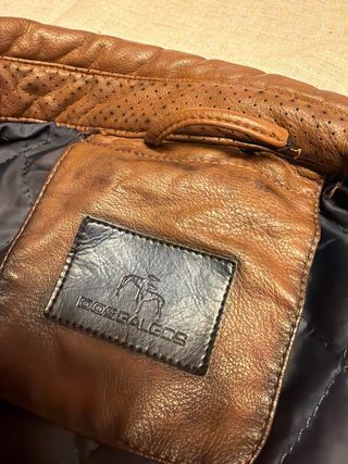 Cazadora efecto piel Massimo Dutti