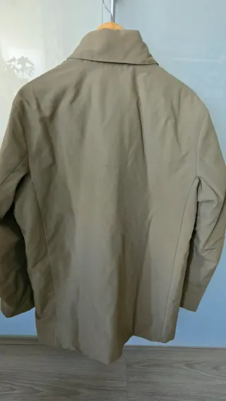 Abrigo Uniqlo Hybrid Ligero Talla M