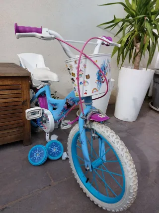 Bicicleta Frozen 16 con ruedines