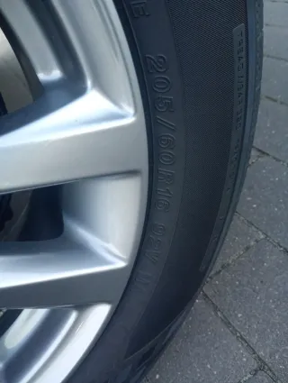 Llantas aleación Mazda 3 de serie 2026