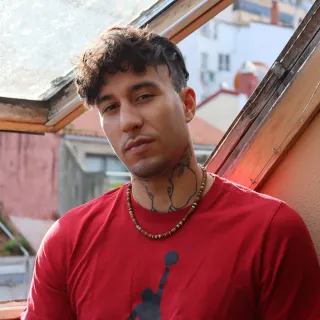 Camiseta roja hombre marca Jordan