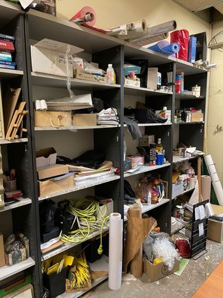 Mobiliario de oficina completo