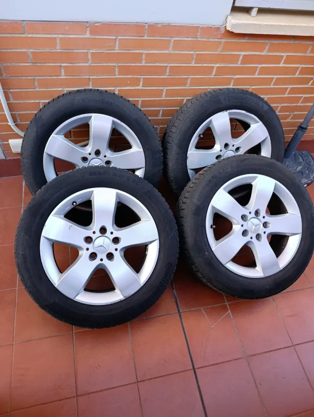 MERCEDES 17" Viano/Vito 4 llantas + Neumáticos.